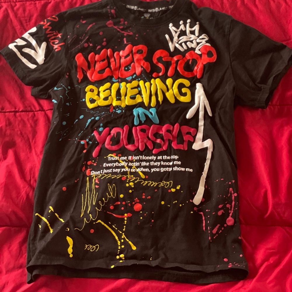 Medium Men’s Tee